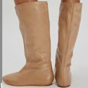 Millies Tan 100% Leather Pull On Wide Calf Boots SZ 7/7.5 US Woven Interior
